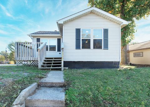 Photo of 2802 Archer Drive, East Moline, IL 61244 (MLS # 12635441)