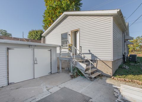 Tiny photo for 2802 Archer Drive, East Moline, IL 61244 (MLS # 12635441)
