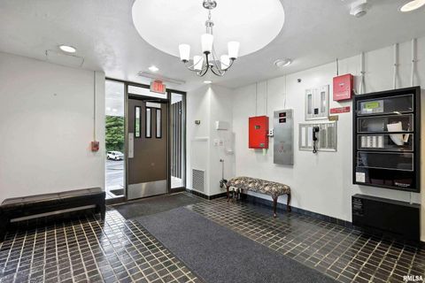 Tiny photo for 1800 7TH Street #8C, East Moline, IL 61244 (MLS # QC4266404)