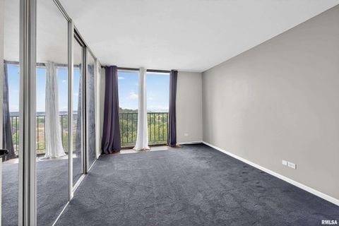 Tiny photo for 1800 7TH Street #8C, East Moline, IL 61244 (MLS # QC4266404)