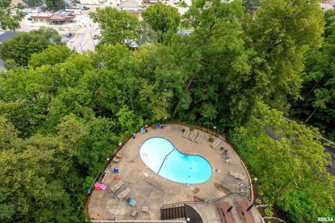 Tiny photo for 1800 7TH Street #8C, East Moline, IL 61244 (MLS # QC4266404)