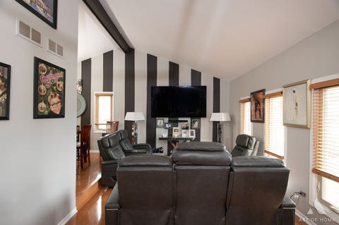 Tiny photo for 444 S DORCHESTER Avenue, Glenwood, IL 60425 (MLS # 12726011)