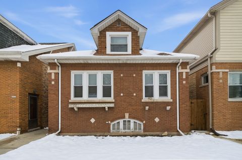 Photo of 3024 N LONG Avenue, Chicago, IL 60641 (MLS # 12537969)