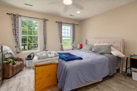 Tiny photo for 205 Fairway Drive, Harrisburg, IL 62946 (MLS # 12649276)