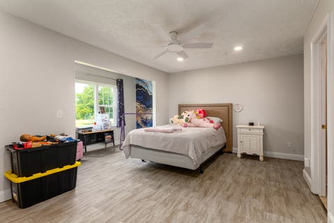 Tiny photo for 205 Fairway Drive, Harrisburg, IL 62946 (MLS # 12649276)