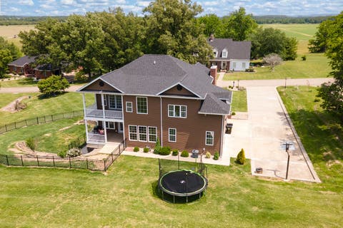 Tiny photo for 205 Fairway Drive, Harrisburg, IL 62946 (MLS # 12649276)