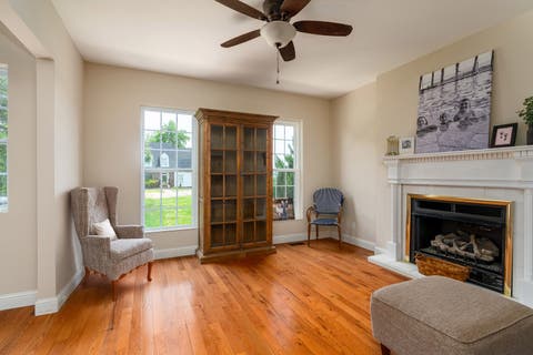 Tiny photo for 205 Fairway Drive, Harrisburg, IL 62946 (MLS # 12649276)