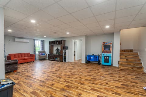 Tiny photo for 205 Fairway Drive, Harrisburg, IL 62946 (MLS # 12649276)