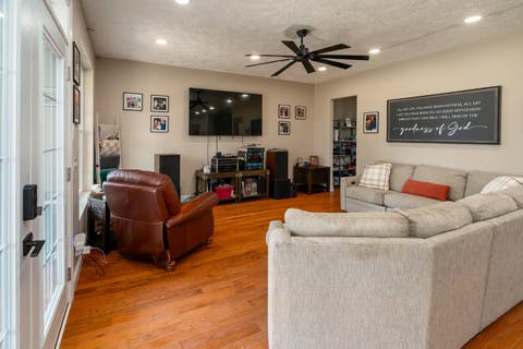 Tiny photo for 205 Fairway Drive, Harrisburg, IL 62946 (MLS # 12649276)