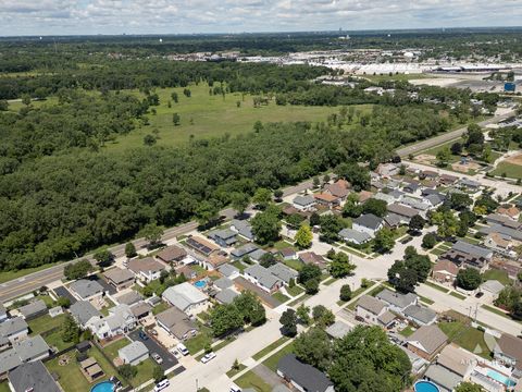 Tiny photo for 6604 Chester Avenue, Hodgkins, IL 60525 (MLS # 12685390)