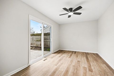 Tiny photo for 2400 Marigold Court, Aurora, IL 60506 (MLS # 12626777)