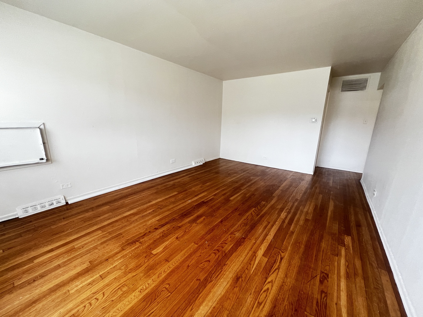 433 W HICKORY Street Unit 1, Chicago Heights, IL 60411 — MLS #12123580 — photo 4 of 16