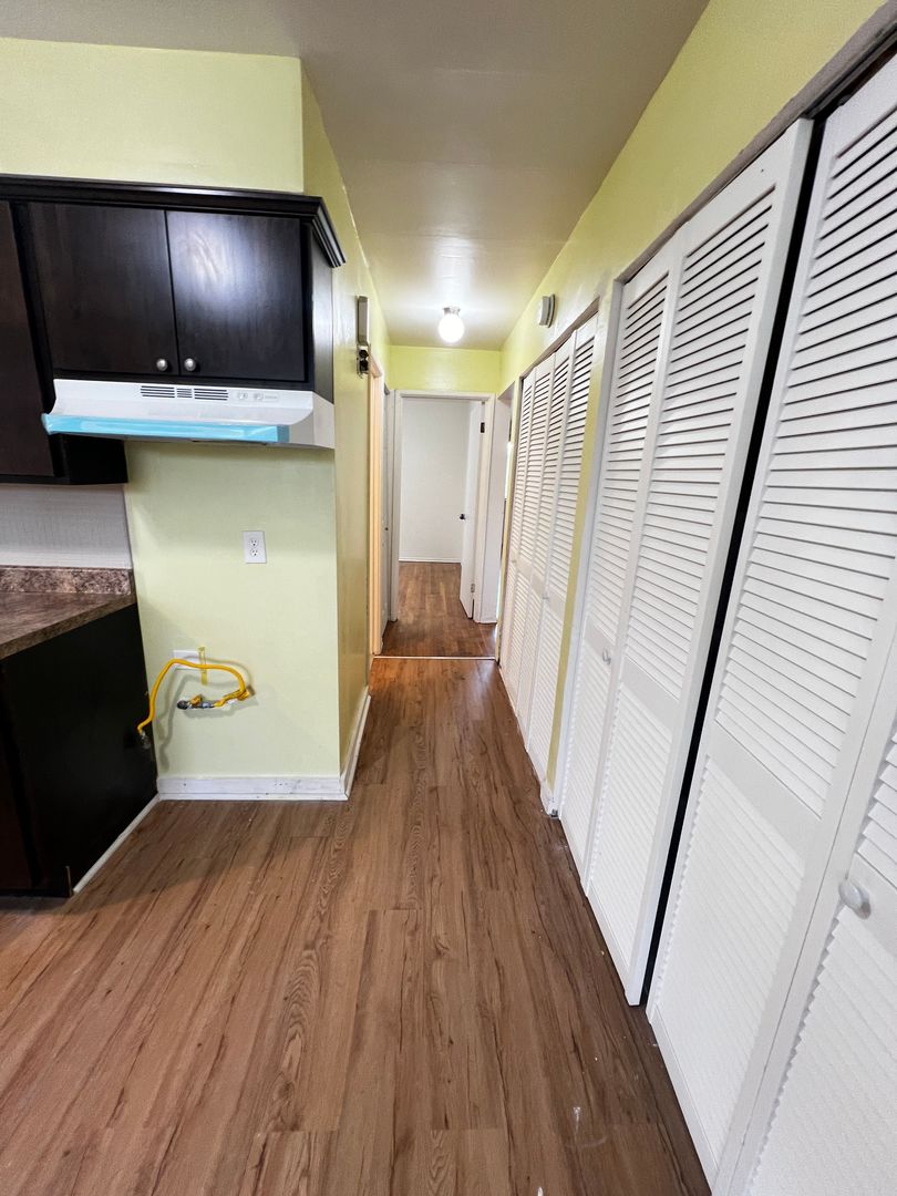433 W HICKORY Street Unit 1, Chicago Heights, IL 60411 — MLS #12123580 — photo 8 of 16