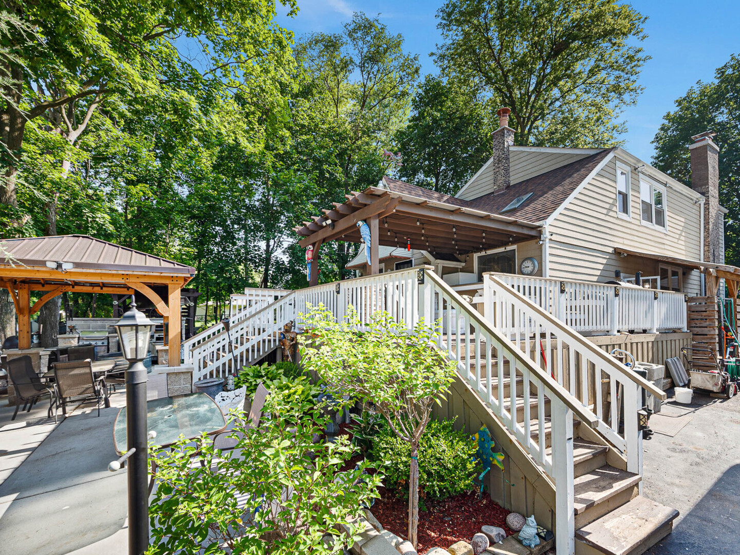 385 E Irving Park Road