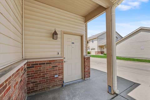 Tiny photo for 3774 Thornhill Circle #A5, Champaign, IL 61822 (MLS # 12718625)