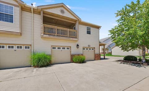Tiny photo for 3774 Thornhill Circle #A5, Champaign, IL 61822 (MLS # 12718625)