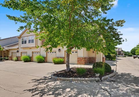 Tiny photo for 3774 Thornhill Circle #A5, Champaign, IL 61822 (MLS # 12718625)