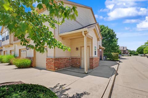 Tiny photo for 3774 Thornhill Circle #A5, Champaign, IL 61822 (MLS # 12718625)