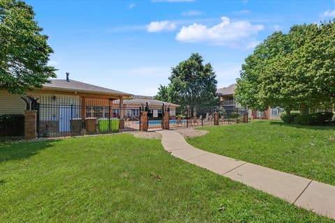 Tiny photo for 3774 Thornhill Circle #A5, Champaign, IL 61822 (MLS # 12718625)