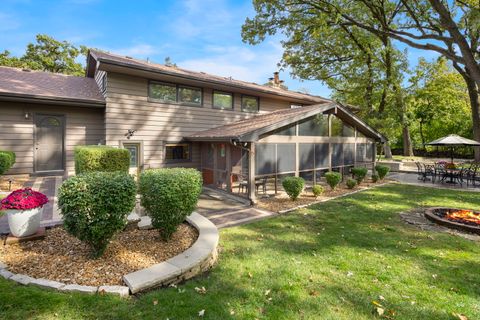 Tiny photo for 1007 BEAU BRUMMEL Drive, Sleepy Hollow, IL 60118 (MLS # 12498379)
