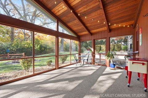 Tiny photo for 1007 BEAU BRUMMEL Drive, Sleepy Hollow, IL 60118 (MLS # 12498379)