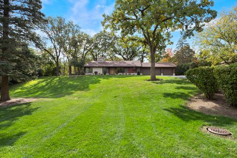 Photo of 1007 BEAU BRUMMEL Drive, Sleepy Hollow, IL 60118 (MLS # 12498379)