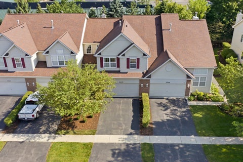 Tiny photo for 3332 Renard Lane, St. Charles, IL 60175 (MLS # 12706527)
