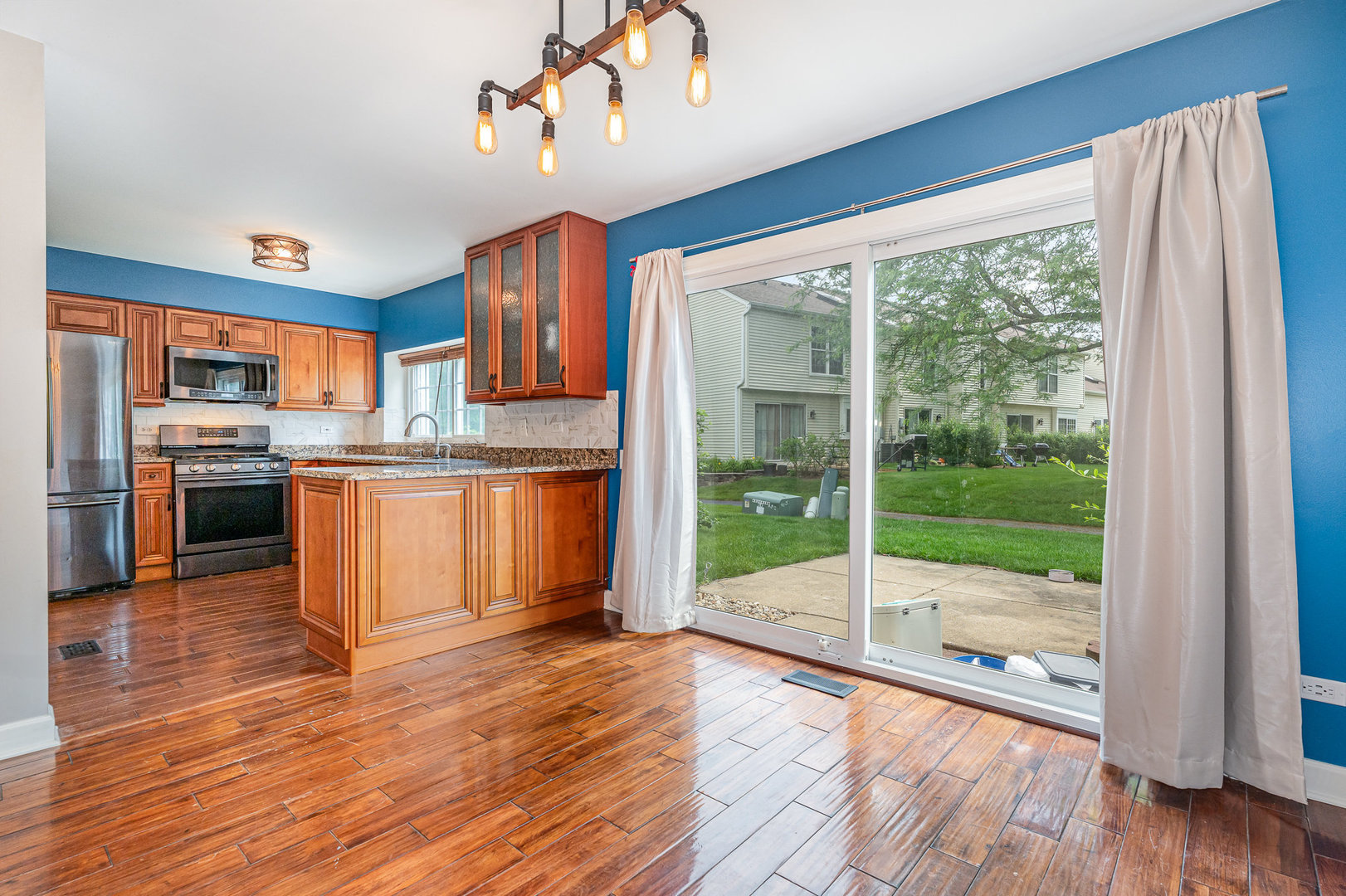 31 E Shagbark Lane