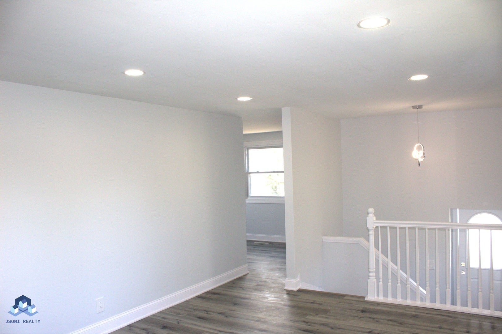 142 Adobe Circle