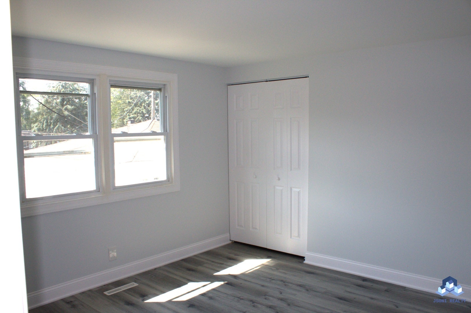 142 Adobe Circle