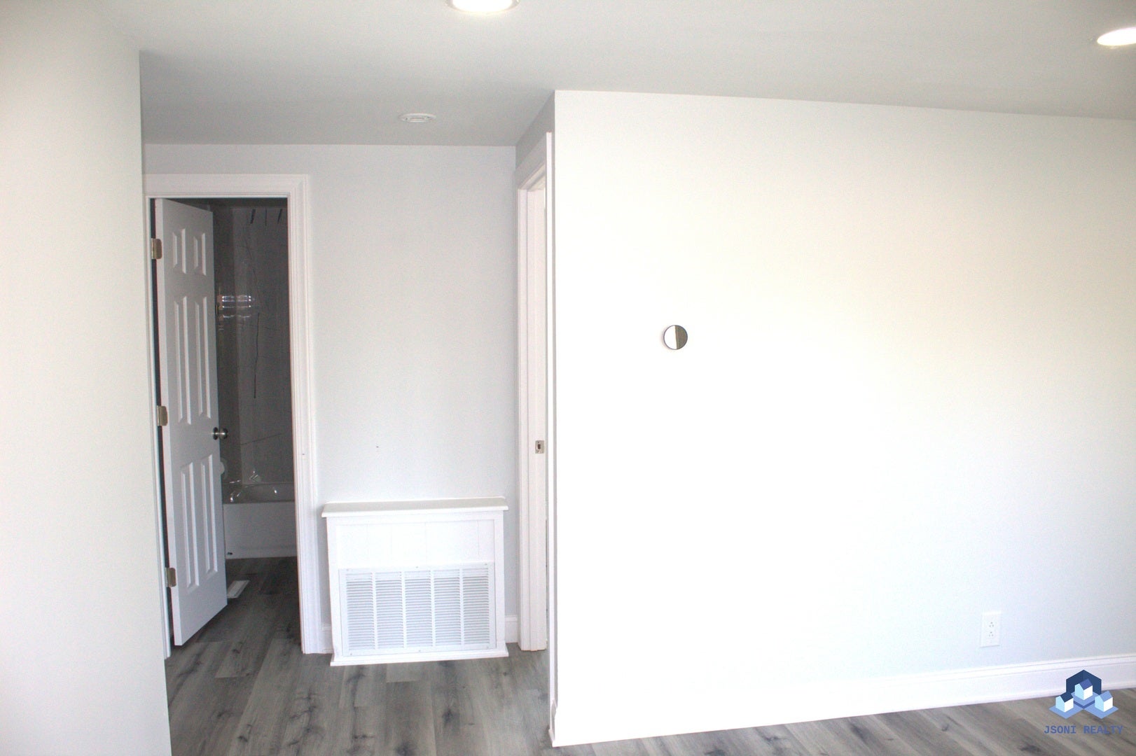 142 Adobe Circle
