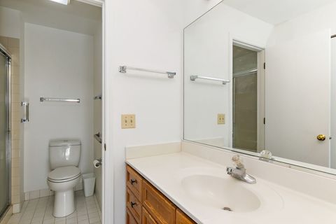 Tiny photo for 805 Leicester Road #211, Elk Grove Village, IL 60007 (MLS # 12584736)