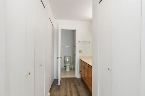 Tiny photo for 805 Leicester Road #211, Elk Grove Village, IL 60007 (MLS # 12584736)