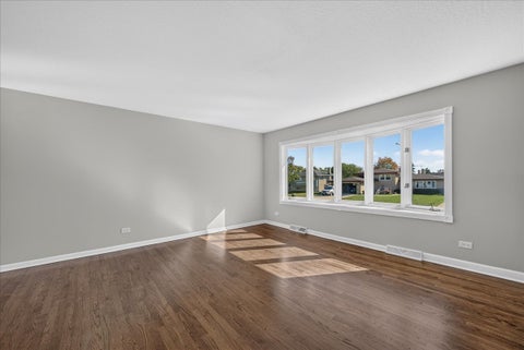 Tiny photo for 565 Arlene Drive, Wood Dale, IL 60191 (MLS # 12786262)