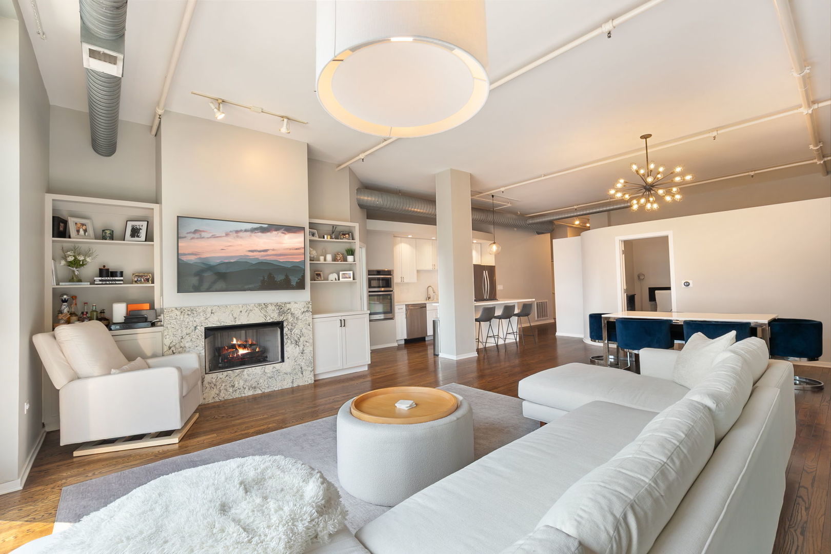 360 W Illinois Street 9D