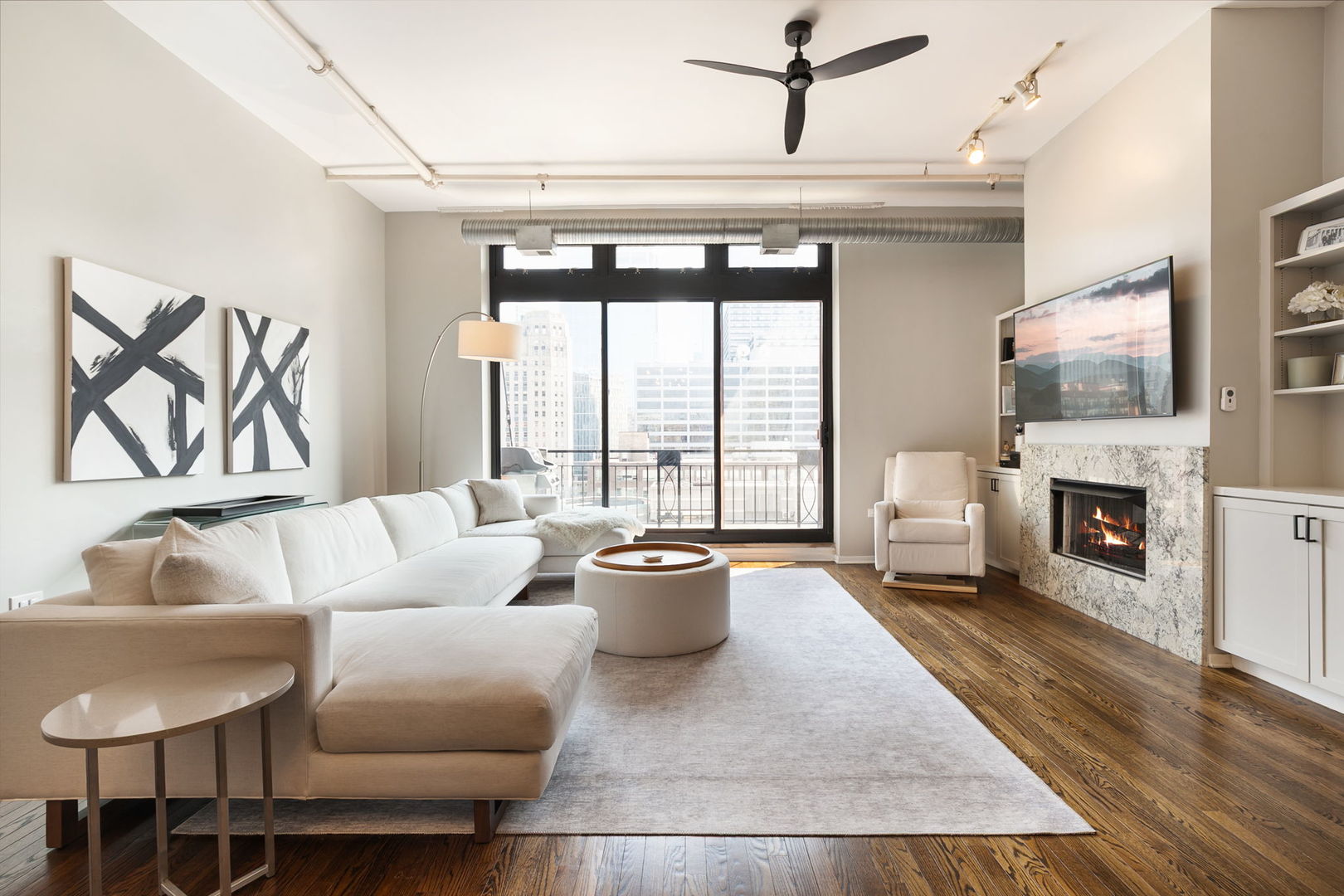 360 W Illinois Street 9D