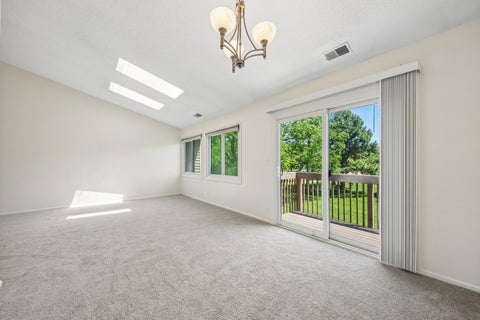 Tiny photo for 124 W Morningside Lane #124, Buffalo Grove, IL 60089 (MLS # 12676331)