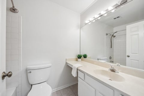 Tiny photo for 124 W Morningside Lane #124, Buffalo Grove, IL 60089 (MLS # 12676331)