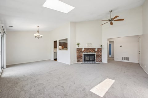 Tiny photo for 124 W Morningside Lane #124, Buffalo Grove, IL 60089 (MLS # 12676331)