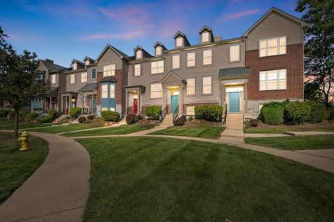 Photo of 42 village station Lane, Grayslake, IL 60030 (MLS # 12480923)