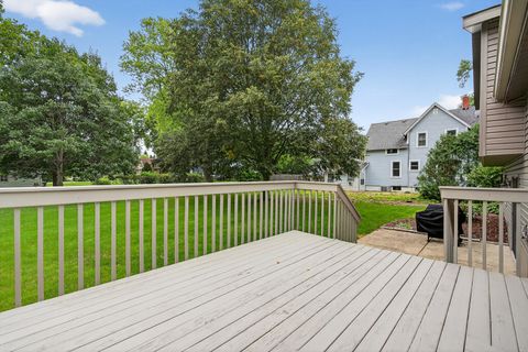 Tiny photo for 458 Lake Avenue, Crystal Lake, IL 60014 (MLS # 12455551)