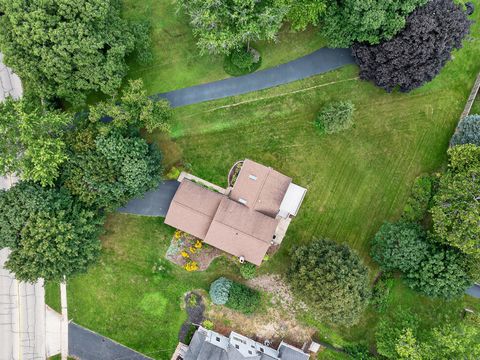 Tiny photo for 458 Lake Avenue, Crystal Lake, IL 60014 (MLS # 12455551)