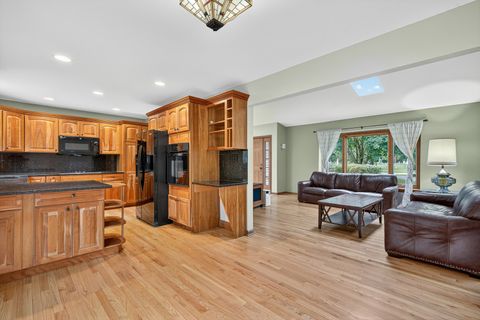 Tiny photo for 458 Lake Avenue, Crystal Lake, IL 60014 (MLS # 12455551)