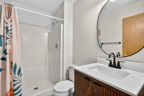 Tiny photo for 458 Lake Avenue, Crystal Lake, IL 60014 (MLS # 12455551)