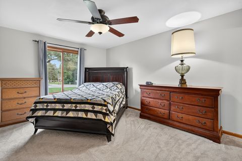 Tiny photo for 458 Lake Avenue, Crystal Lake, IL 60014 (MLS # 12455551)