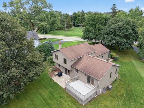 Tiny photo for 458 Lake Avenue, Crystal Lake, IL 60014 (MLS # 12455551)