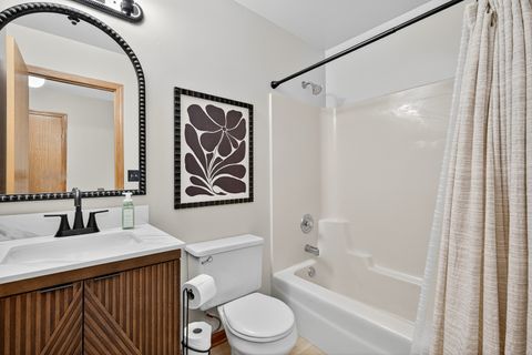 Tiny photo for 458 Lake Avenue, Crystal Lake, IL 60014 (MLS # 12455551)