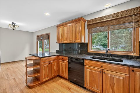 Tiny photo for 458 Lake Avenue, Crystal Lake, IL 60014 (MLS # 12455551)