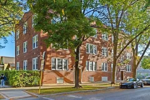 2520 W Belle Plaine Avenue 2 Chicago IL 60618