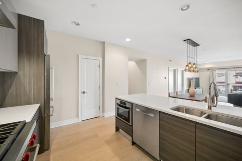 Tiny photo for 815 Laurel Avenue #203, Highland Park, IL 60035 (MLS # 12618758)